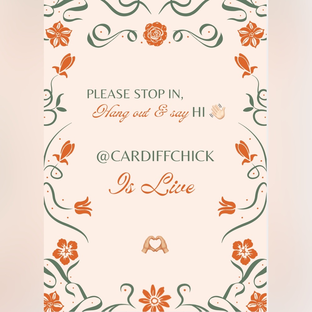 Cardiffchick is Live! Like this listing to be notified for my Live Shows 🫶🏼 - Picture 1 of 10
